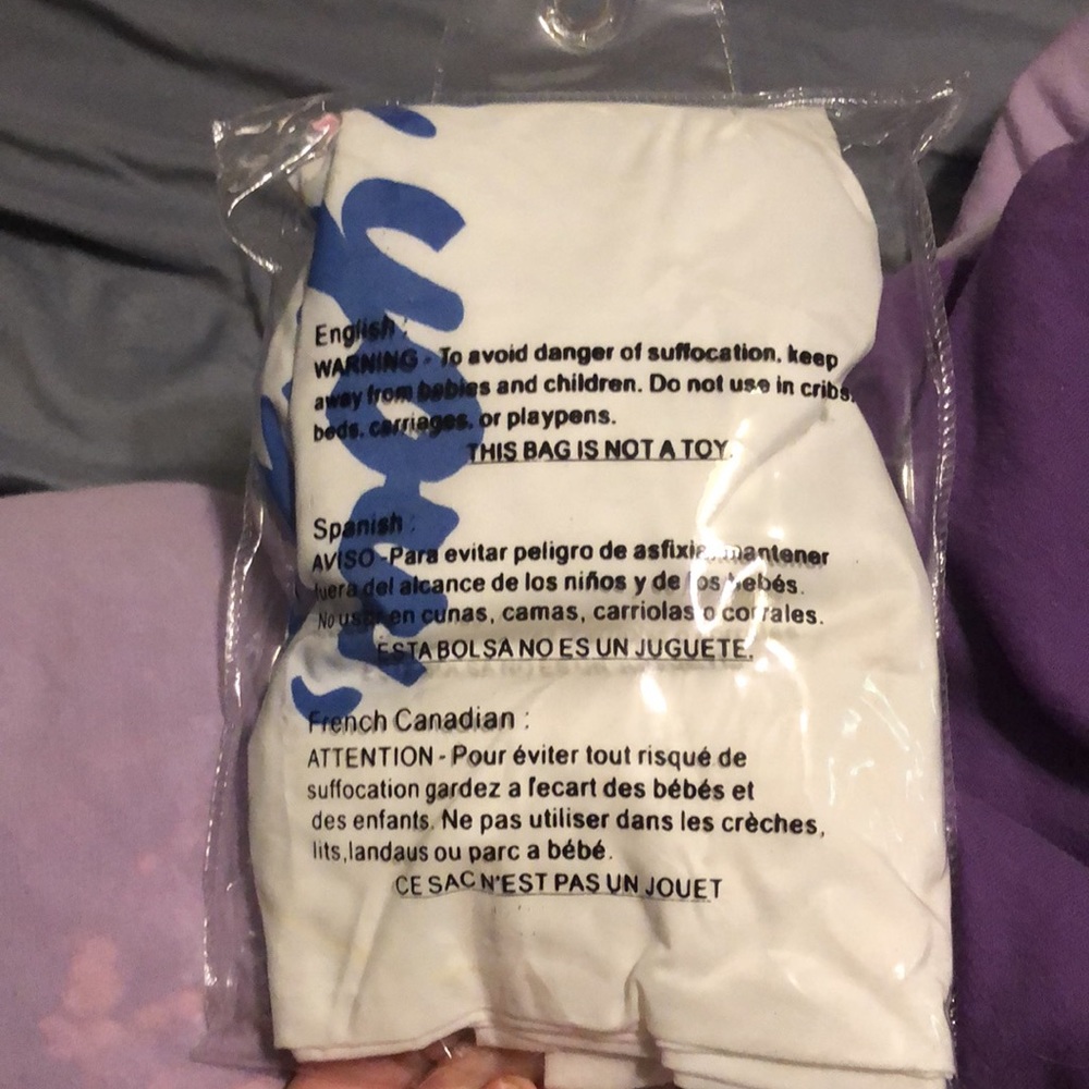 RIVERDALE “I Love You Betty Cooper” Pillowcase - Picture 3 of 3